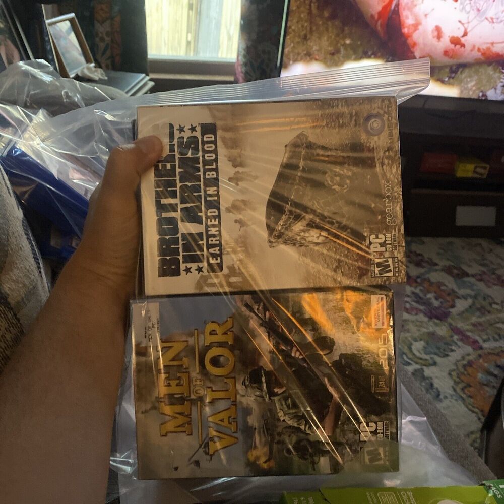 Lot Of 10 PC Games; Medal Of Honor: Pacific Assault, Grand Theft Auto 5,‎ Etc.